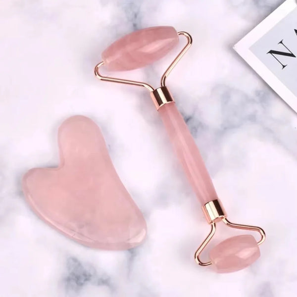 Set Gua Sha y Rodillo de Cuarzo Rosa